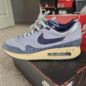 Nike Air Max 1 Sneakers
